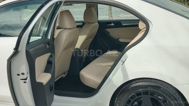 Volkswagen Jetta 2017, 92,000 km - 1.4 l - Bakı