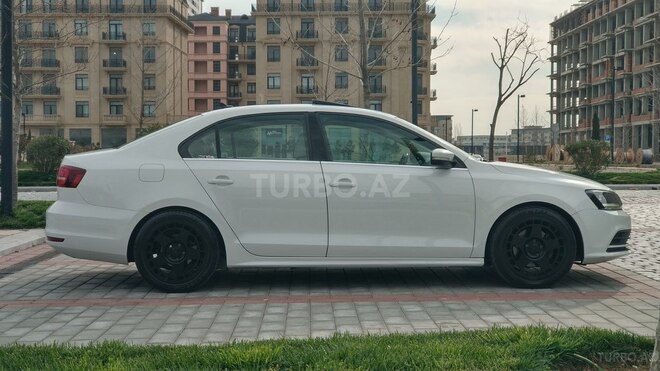 Volkswagen Jetta 2017, 92,000 km - 1.4 l - Bakı