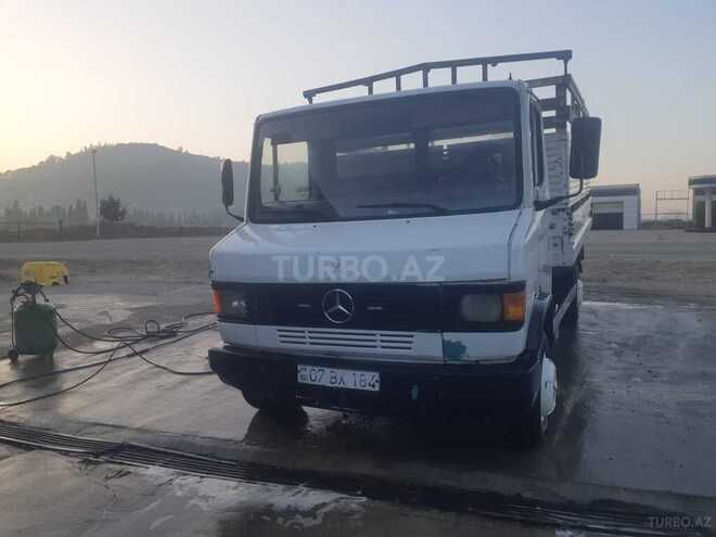 Mercedes 709 D 1991, 985,472 km - 4.0 l - Astara