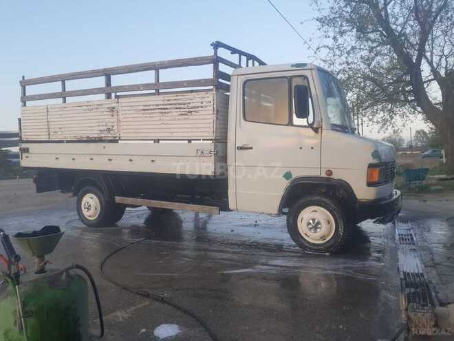 Mercedes 709 D 1991, 985,472 km - 4.0 l - Astara