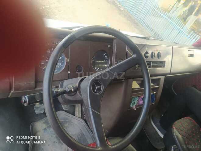 Mercedes 709 D 1991, 985,472 km - 4.0 l - Astara