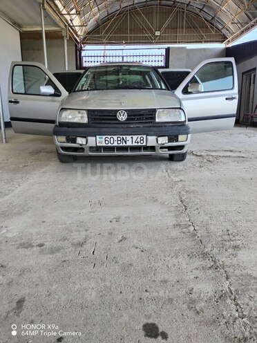 Volkswagen Vento 1993, 659,480 km - 2.0 l - Tovuz