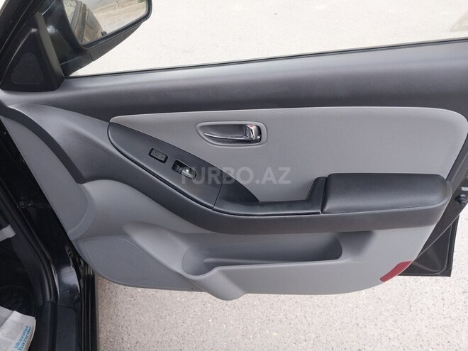 Hyundai Elantra 2010, 200,000 km - 2.0 l - Bakı