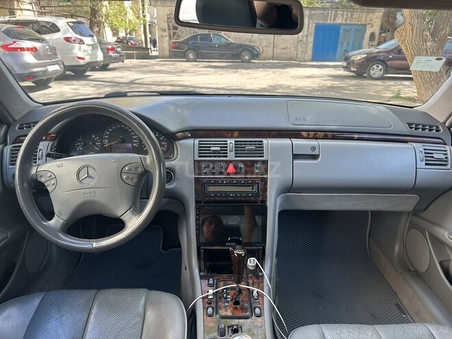 Mercedes E 240 2000, 362,000 km - 2.4 l - Bakı