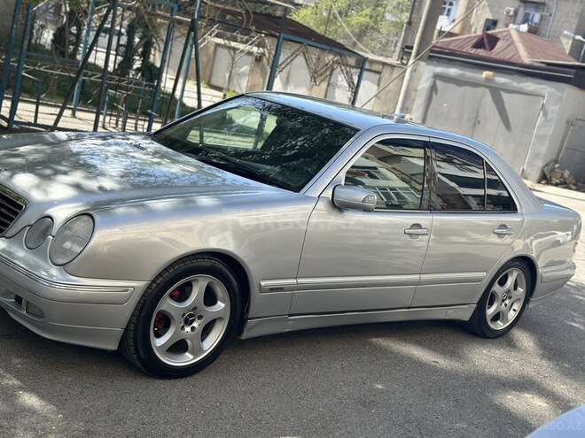 Mercedes E 240 2000, 362,000 km - 2.4 l - Bakı
