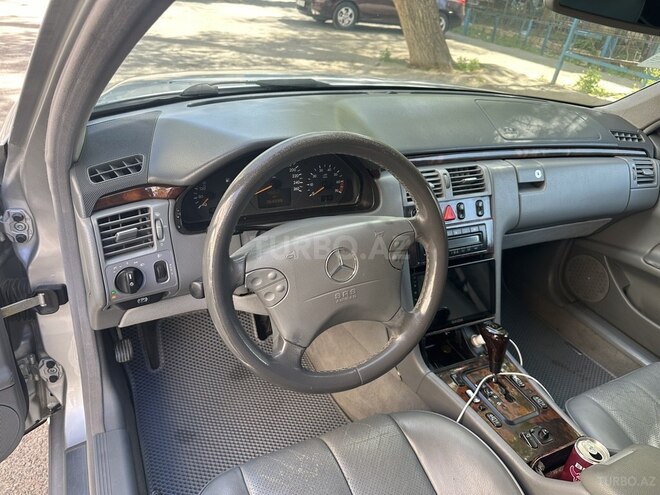Mercedes E 240 2000, 362,000 km - 2.4 l - Bakı