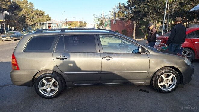 Toyota Corolla 2004, 296,994 km - 1.3 л - Bakı