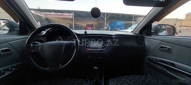 Kia Rio 2011, 300,000 km - 1.4 l - Gəncə
