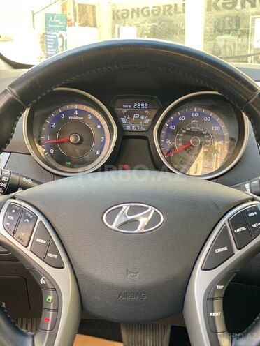 Hyundai Elantra 2015, 181,654 km - 1.8 l - Bakı