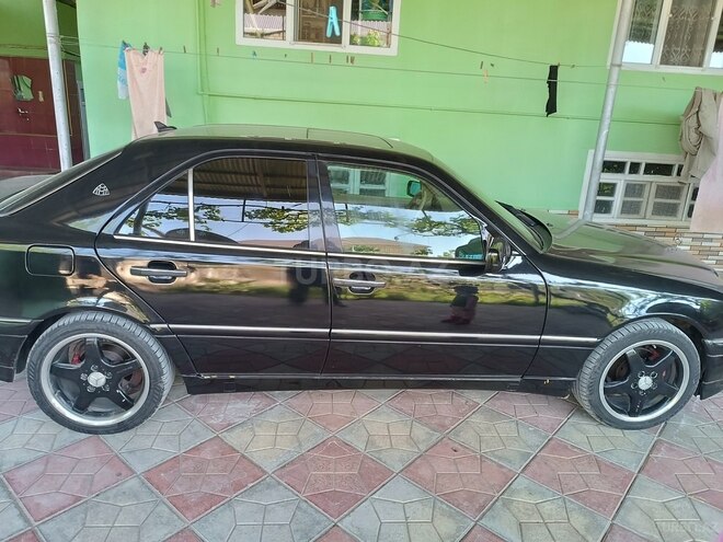 Mercedes C 230 1998, 358,000 km - 2.3 l - Biləsuvar