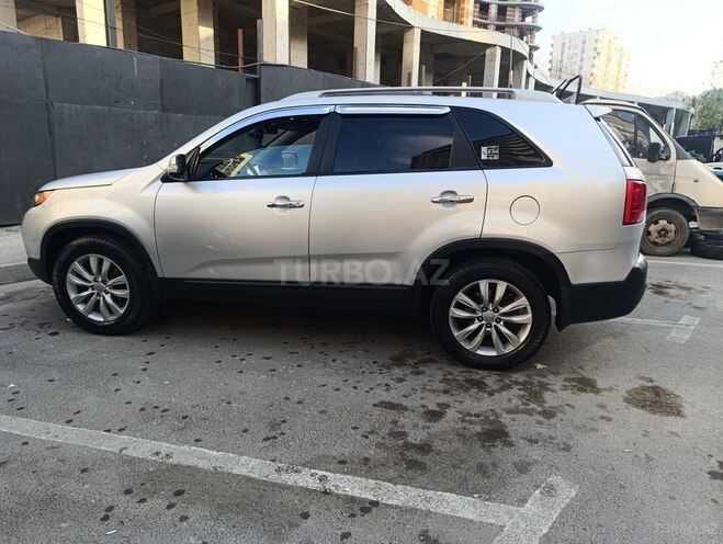 Kia Sorento 2011, 220,000 km - 2.0 l - Bakı
