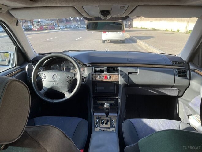 Mercedes E 280 1999, 404,000 km - 2.8 l - Bakı