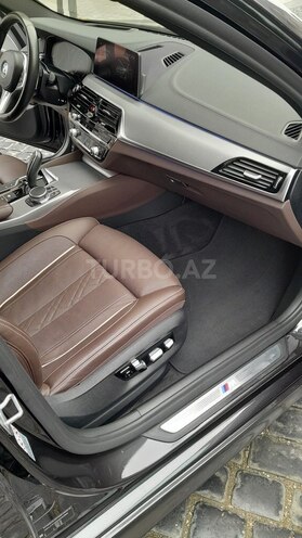 BMW 520 2018, 142,000 km - 2.0 l - Bakı