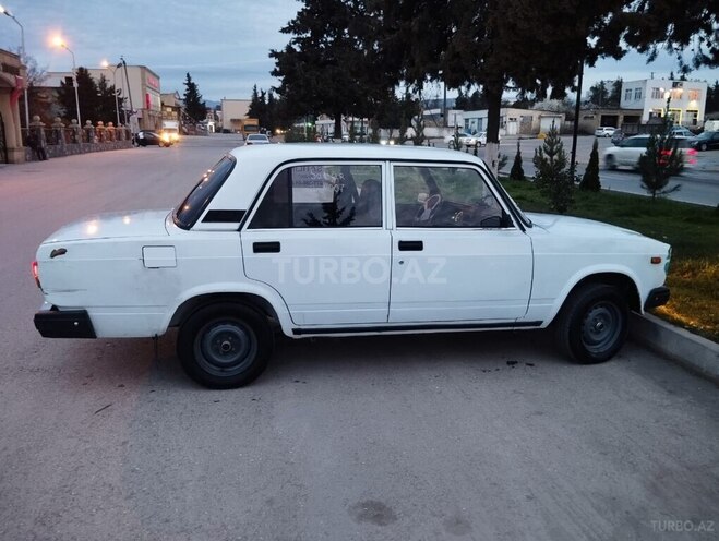 LADA (VAZ) 2107 2007, 49,984 km - 1.6 l - Quba