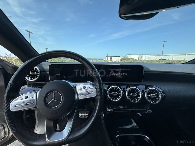 Mercedes CLA 200