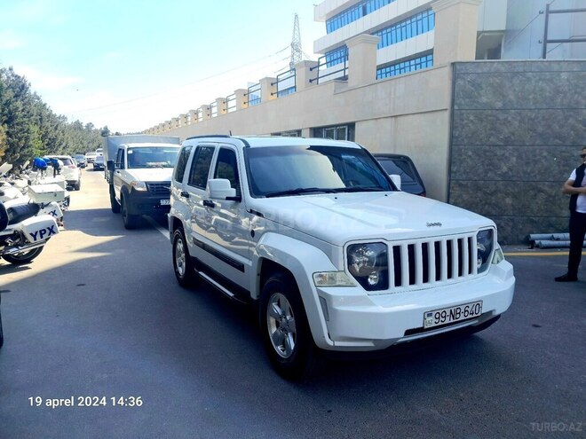 Jeep Cherokee 2011, 200,000 km - 3.7 л - Bakı