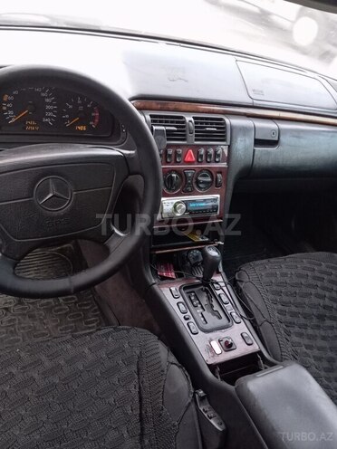 Mercedes E 290 1999, 229,000 km - 2.9 l - Bakı