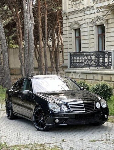 Mercedes E 240 2002, 299,000 km - 2.4 l - Bakı