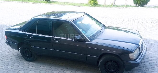 Mercedes 190 1992, 123,456 km - 2.0 l - İmişli