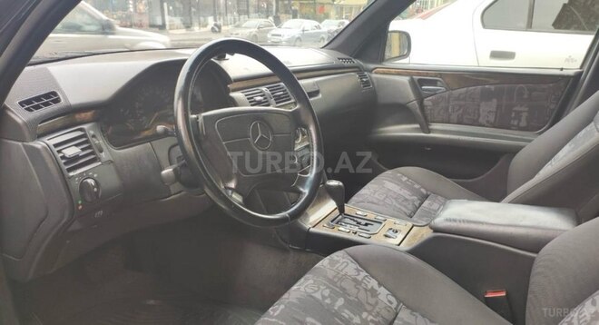Mercedes E 240 1998, 350,000 km - 2.4 l - Bakı