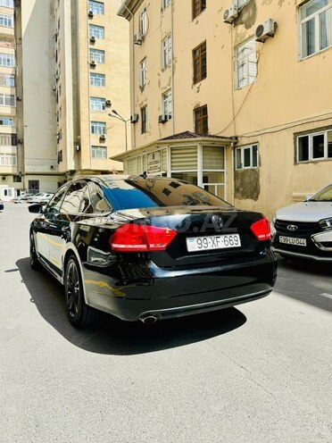 Volkswagen Passat 2014, 158,000 km - 2.0 l - Bakı