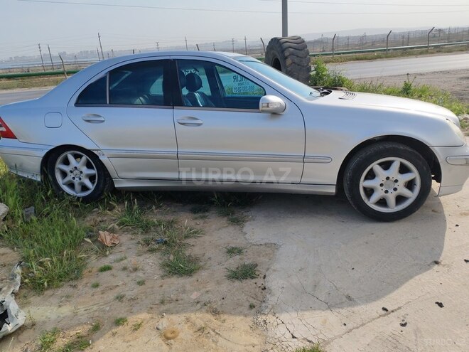 Mercedes C 220 2000, 34,800 km - 2.2 l - Bakı