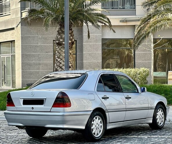 Mercedes C 220 1999, 296,000 km - 2.2 л - Bakı