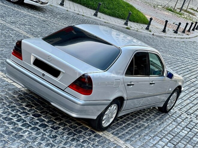 Mercedes C 220 1999, 296,000 km - 2.2 л - Bakı