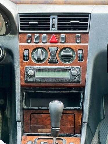 Mercedes C 220 1999, 296,000 km - 2.2 л - Bakı