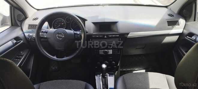 Opel Astra 2012, 233,000 km - 1.8 л - Bakı