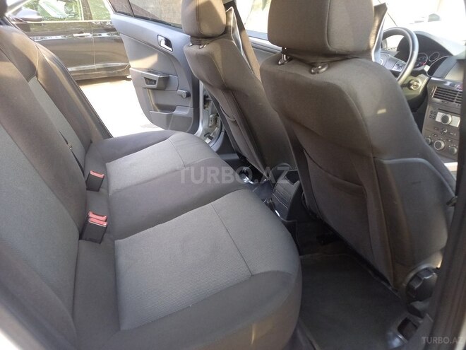 Opel Astra 2005, 317,000 km - 1.4 л - Bakı