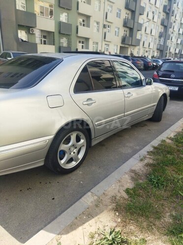 Mercedes E 270 2001, 345,256 km - 2.7 l - Bakı