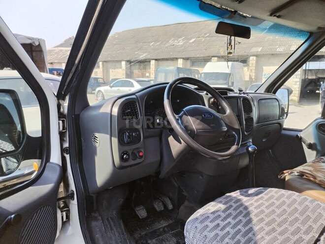 Ford Transit 2004, 190,000 km - 2.4 l - Tovuz