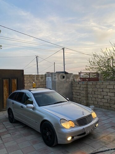 Mercedes C 220 2001, 532,456 km - 2.2 l - Xırdalan