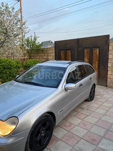 Mercedes C 220 2001, 532,456 km - 2.2 l - Xırdalan