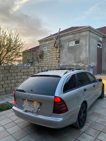 Mercedes C 220 2001, 532,456 km - 2.2 l - Xırdalan