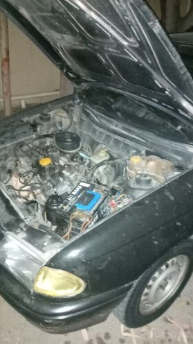 Opel Astra 1996, 390,000 km - 1.6 l - Bakı