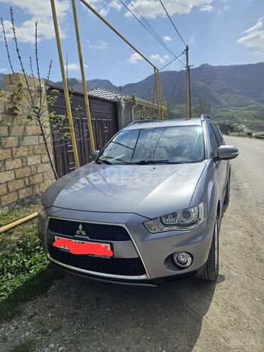 Mitsubishi Outlander 2012, 201,000 km - 3.0 л - Bakı