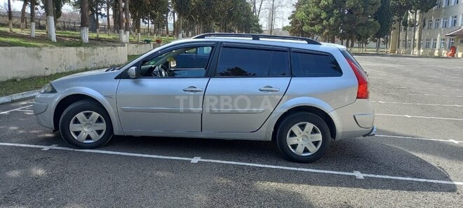 Renault Megane 2009, 325,000 km - 1.5 l - Tovuz