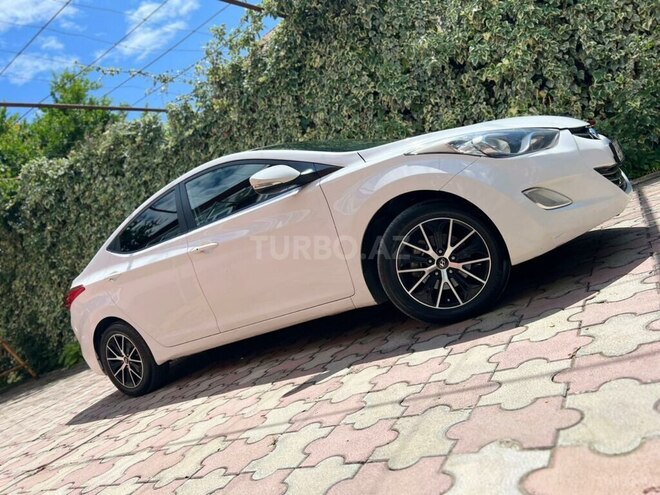 Hyundai Elantra 2011, 298,865 km - 1.8 l - Qəbələ
