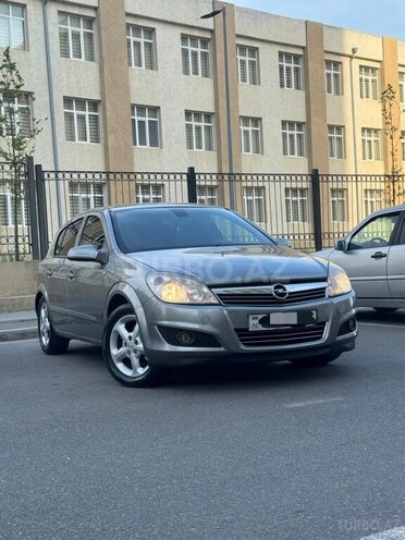 Opel Astra 2008, 262,332 km - 1.3 l - Salyan