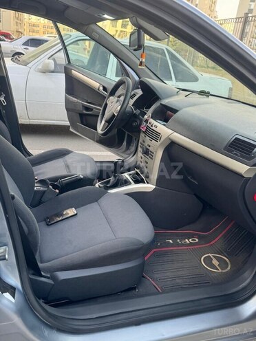 Opel Astra 2008, 262,332 km - 1.3 l - Salyan