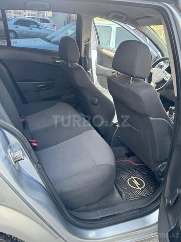 Opel Astra 2008, 262,332 km - 1.3 l - Salyan
