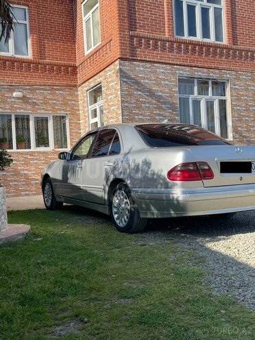 Mercedes E 220 1999, 677,000 km - 2.2 л - Lənkəran