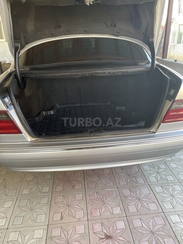 Mercedes E 220 1999, 677,000 km - 2.2 л - Lənkəran