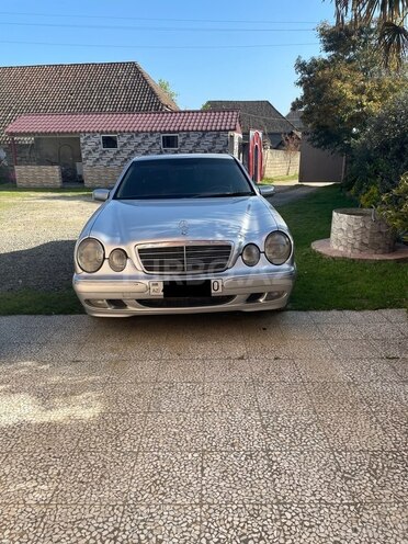 Mercedes E 220 1999, 677,000 km - 2.2 л - Lənkəran