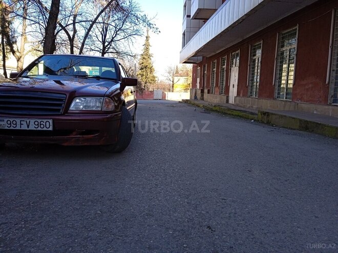 Mercedes C 180 1998, 250,000 km - 1.8 l - Qusar