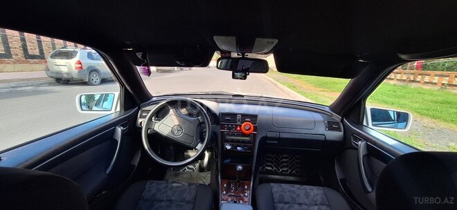 Mercedes C 200 2000, 204,500 km - 2.0 l - Balakən