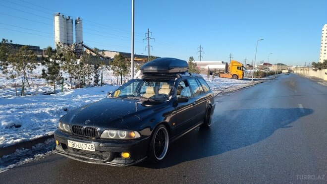 BMW 520 1999, 282,000 km - 2.0 l - Bakı