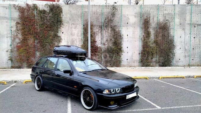 BMW 520 1999, 282,000 km - 2.0 l - Bakı
